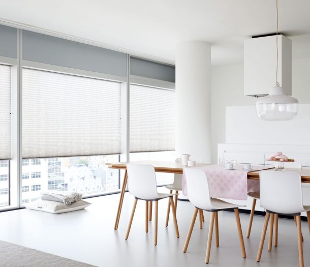 Plissé gordijnen breed raam | de Woonspecialist