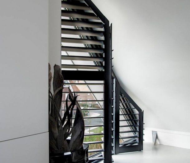 Blend Shutters blinds