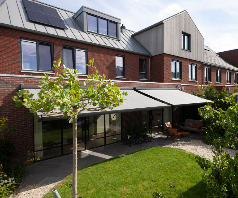 Buitenzonwering van Suncircle - knikarmscherm