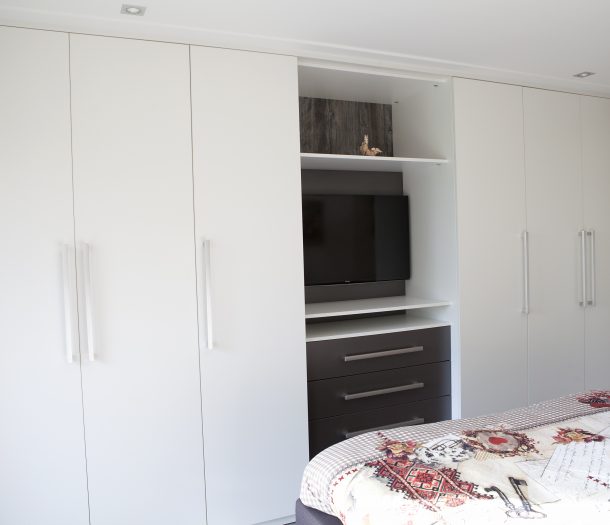 Kast op maat | Draaideurkast I de Woonspecialist