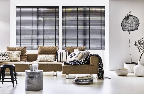 Bece horizontaal zwart kopie