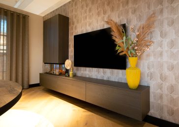 TVkast – Allure – zwevend – donker – bruin – woonkamer – tv – kachel – liggend