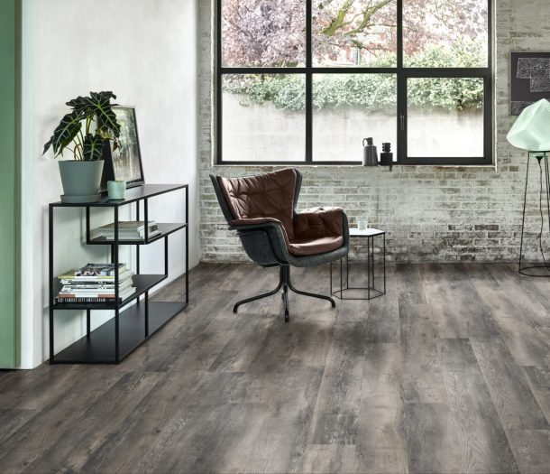 LayRedEngineered vinyl floorEIR Embossed in RegisterLiving room