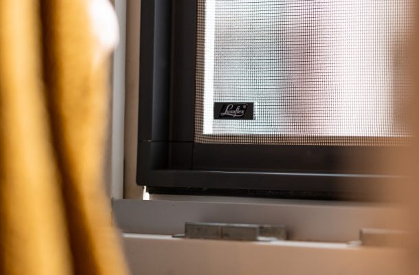 Luxaflex inzethor voor draaikiepraam