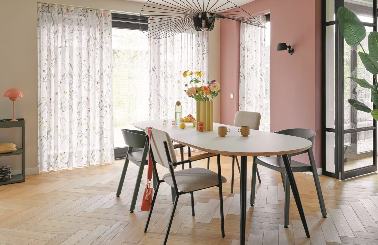 Gordijnen – inbetween – wit – bloemen – eetkamer – liggend