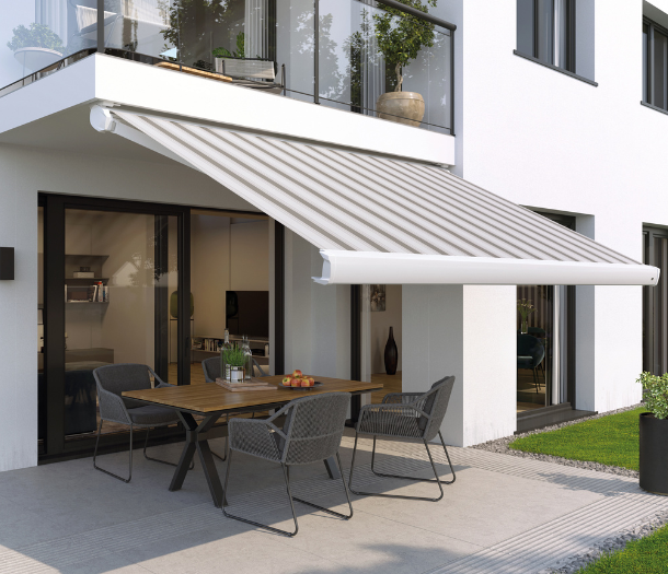 Luxaflex Nova shade knikarmscherm